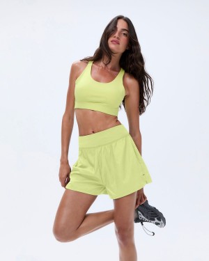Adanola Lightweight Runner Short Ljusgröna | 19780-QIKV