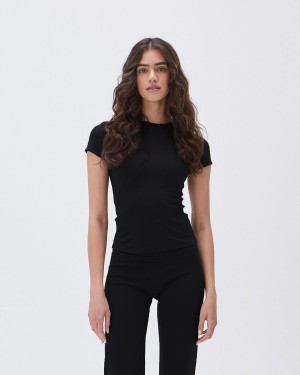 Adanola Ultimate Short Sleeve Top Svarta | 09486-UCZH